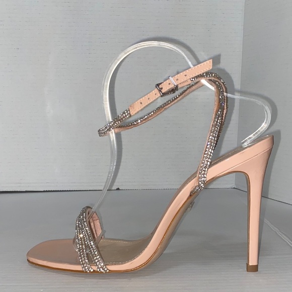 Schutz Altina Glam Patent Sandal in a sweet rose color Size 11 - Picture 11 of 12